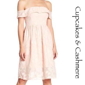 CUPCAKES & CASHMERE Honey Off The Shoulder Dress